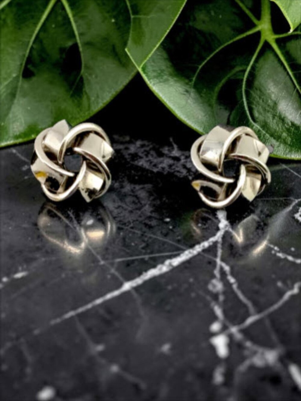 Silver Love Knot Stud Earrings Vintage Ribbon Knot Classic Everyday 1/2"